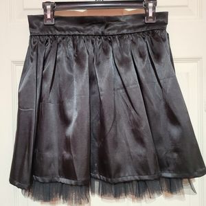 NWT - Olsenboye Black Skirt-Size 9
